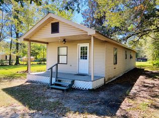 187 Ozona Rd, Carriere, MS 39426