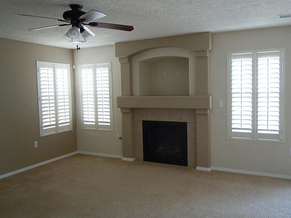 04 1211 colibri family room