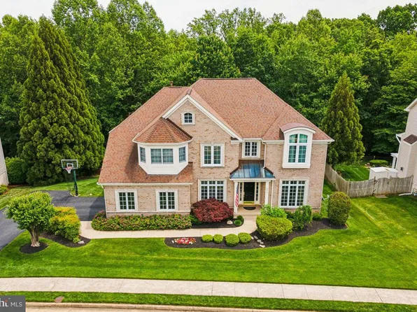 4872 Autumn Glory Way, Chantilly, VA 20151