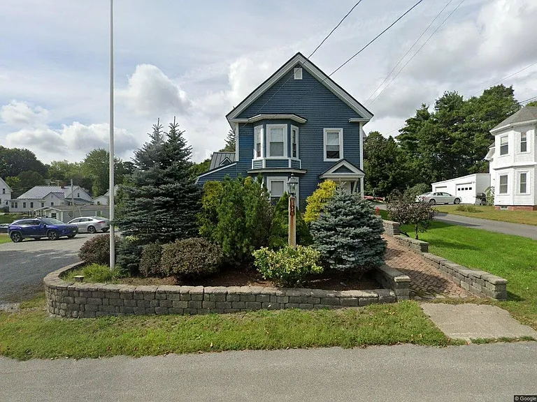 227 Main St — Photo 1