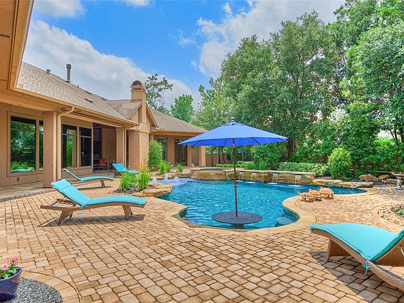 2nd image of 24803 Pearl Crest Ln