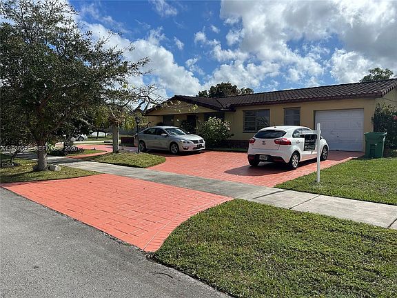 2nd image of 13800 SW 73rd St
