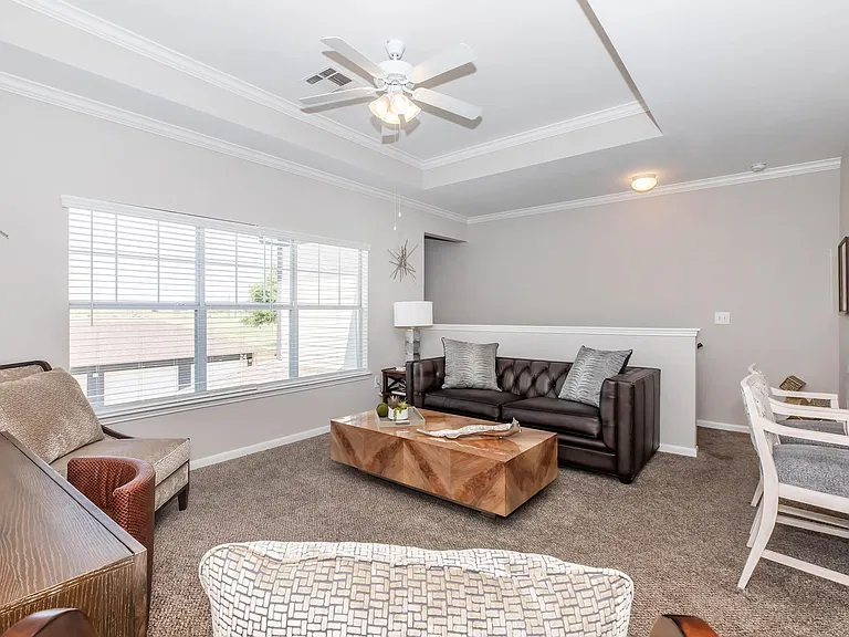 Estate Villas at Krum Apartments — Photo 35