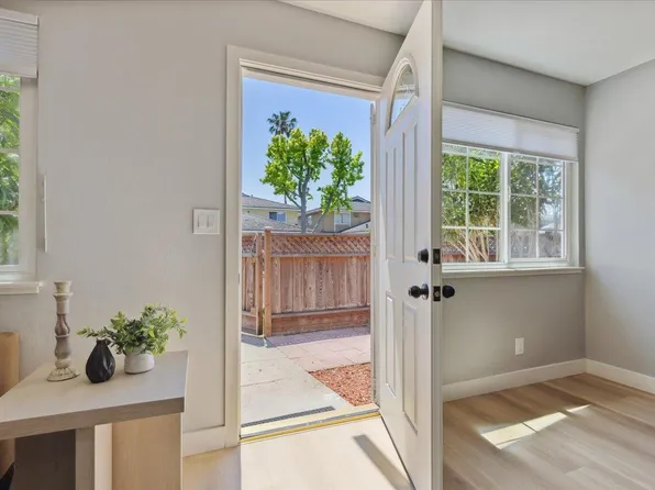 5715 Calmor Ave APT 1, San Jose, CA 95123