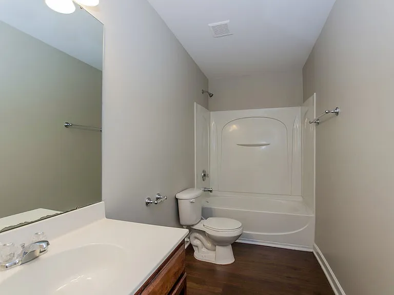 1041 Ramsgate Dr SW — Photo 13