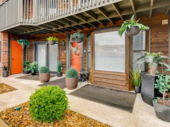 150 Sunken Forest Drive #10-242 BLDG 10, Forsyth, MO 65653