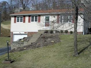 3069 Sebolt Rd, South Park, PA 15129
