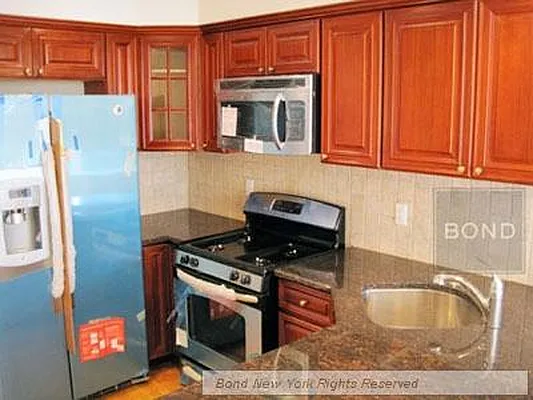 Sold by Bond New York | media 12