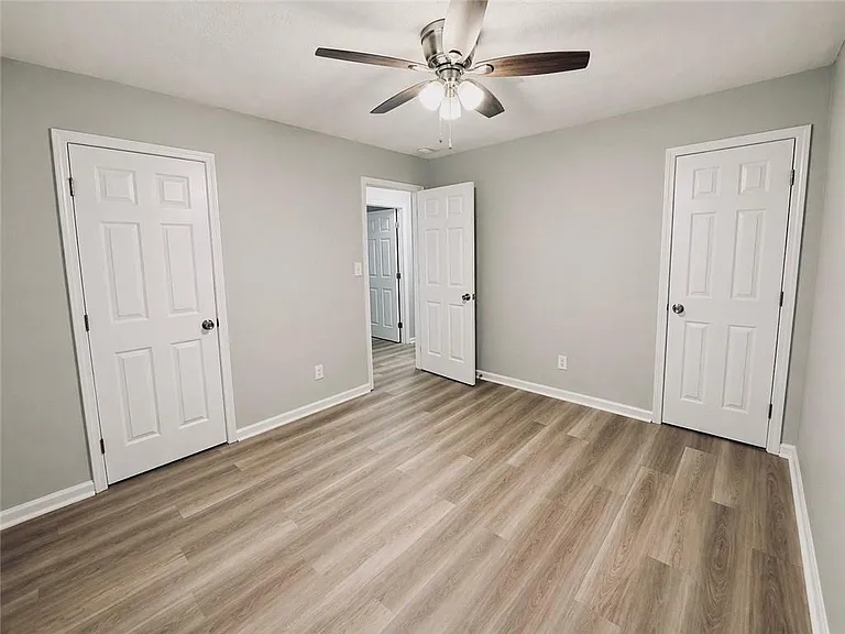 4311 E Paulding Dr — Photo 10