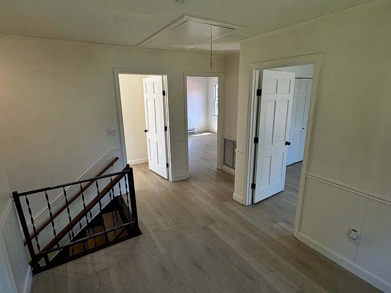 307 S Hill St — Photo 11