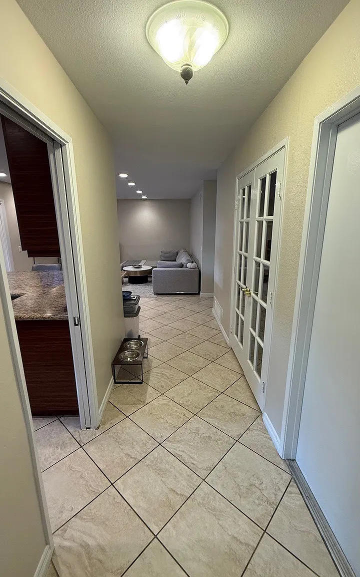 2 bed, 950 sqft, $3,500 — Photo 4