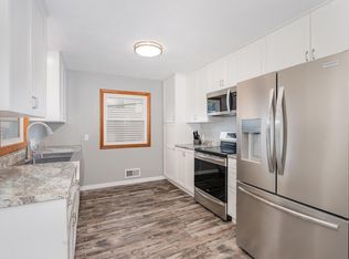 3915 McKnight Rd N, White Bear Lake, MN 55110