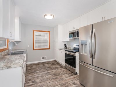 3915 McKnight Rd N, White Bear Lake, MN, 55110