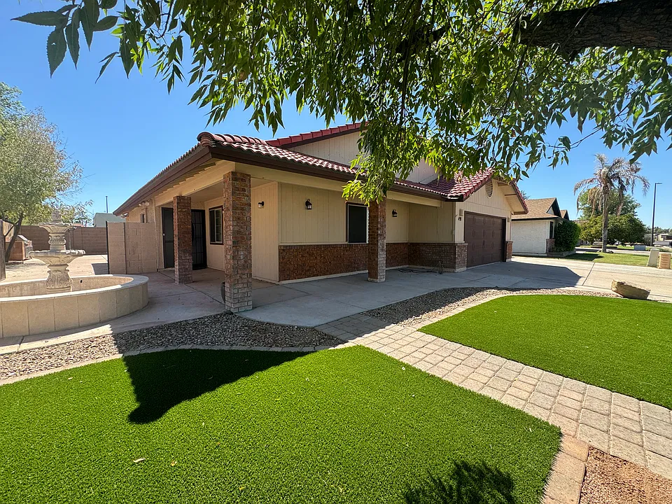 491 E San Pedro Ave