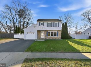 28 Bayberry Ct, Brick, NJ 08724