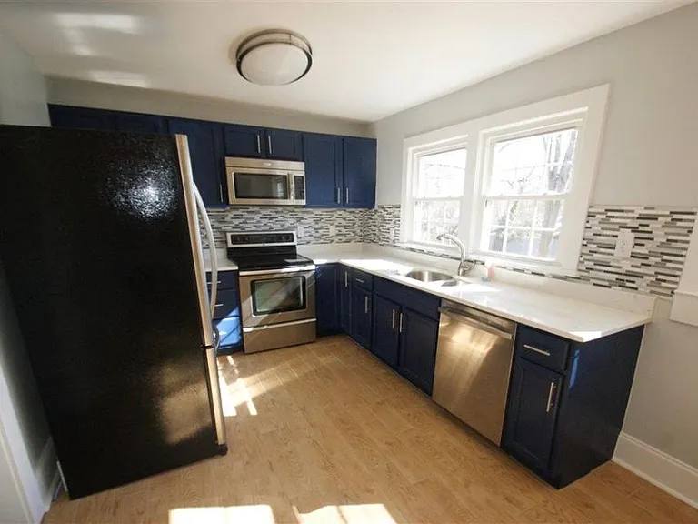 121 Connecticut Ave — Photo 11