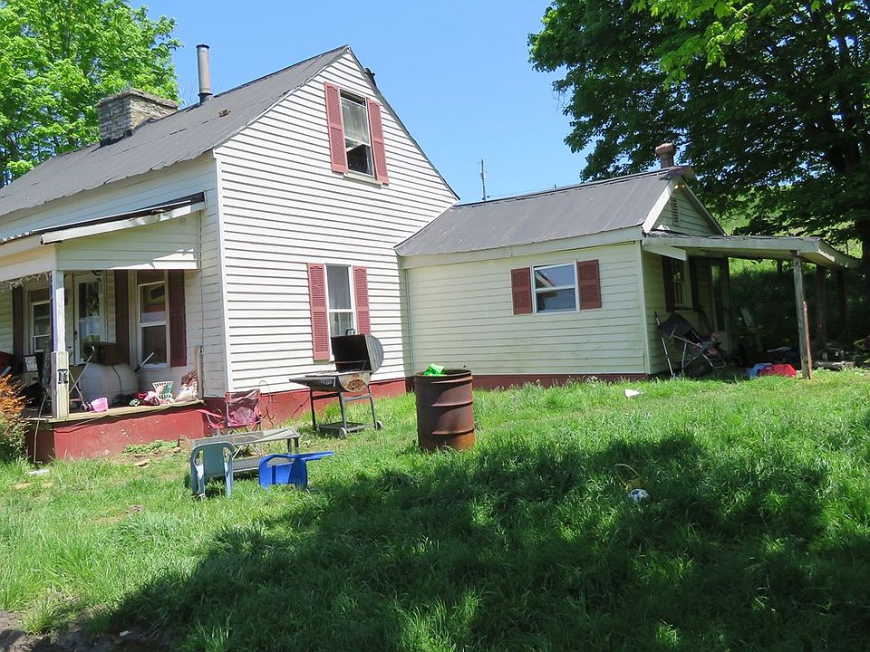 2nd image of 702 Goddard Rd