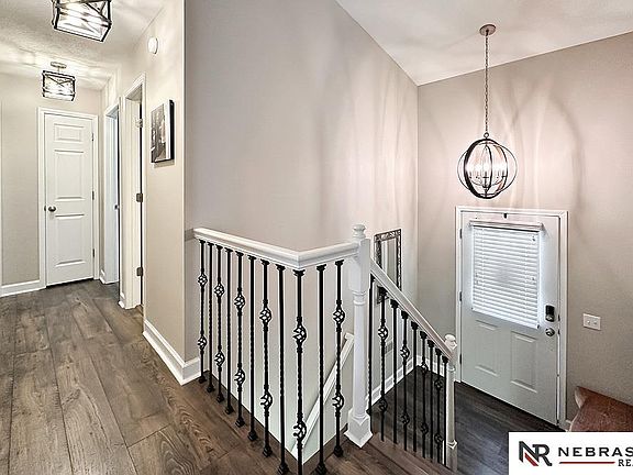 4th image of 3016 N 148th St
