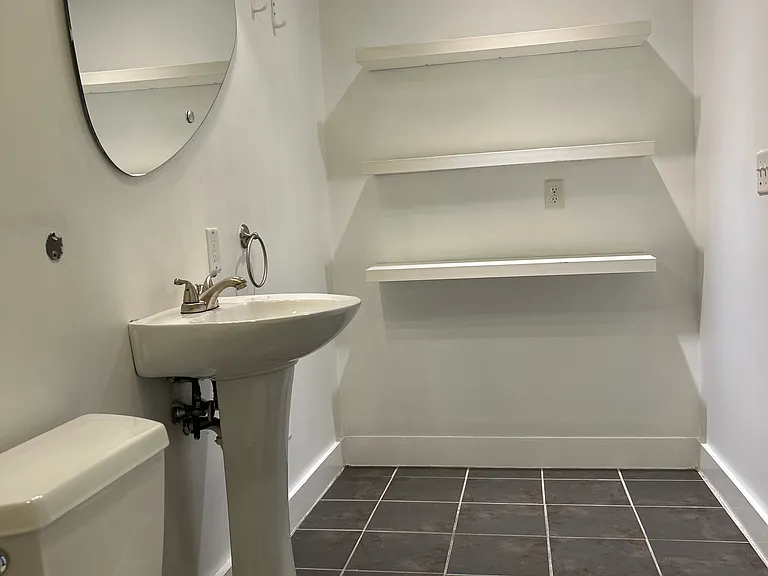 538 Main St #4 — Photo 13
