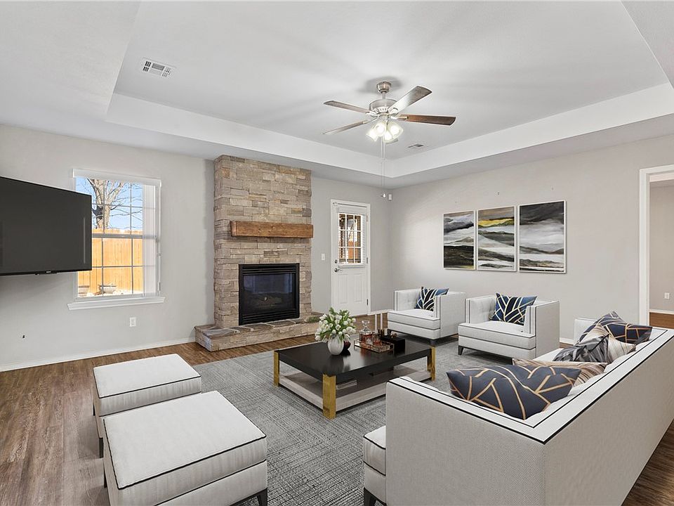 1st image of 939 Fieldstone Ct