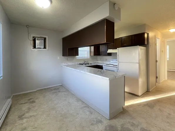 3705 S. Cathy Avenue Apartments, 3705 S Cathy Ave #3, Sioux Falls, SD 57106