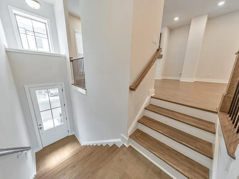 413 Bishop Ln — Photo 12