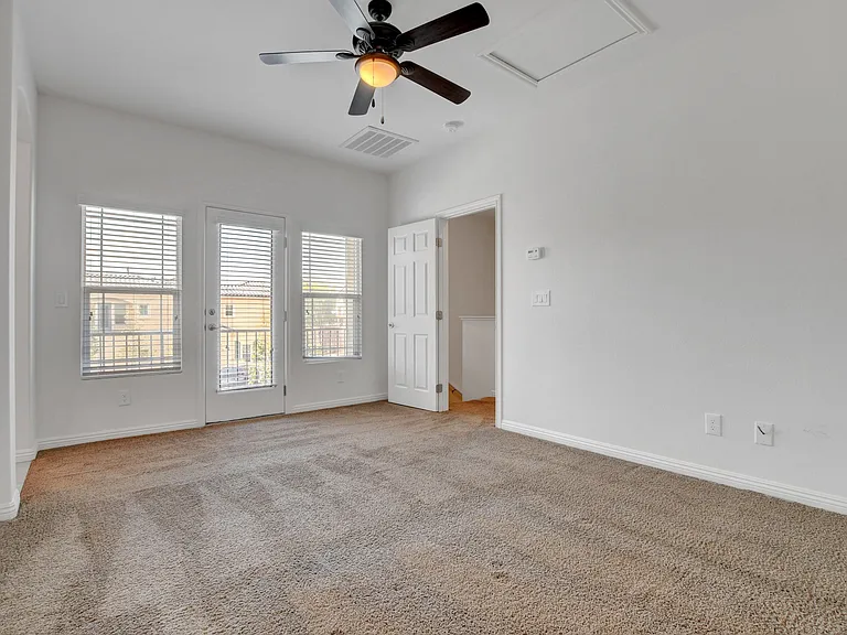 Gleneagles Village Townhomes