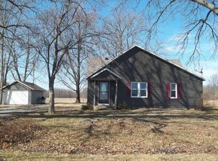 859 County Road 1850e, Greenup, IL 62428