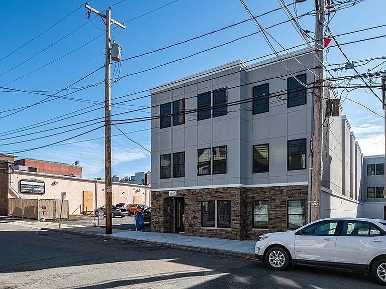 1540 N Shore Rd #305 — Photo 12