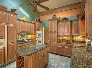 2425 Kings Lake Blvd, Naples, FL 34112