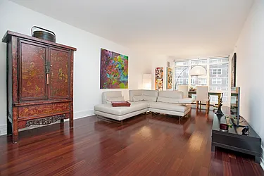 300 East 55th Street, #7D