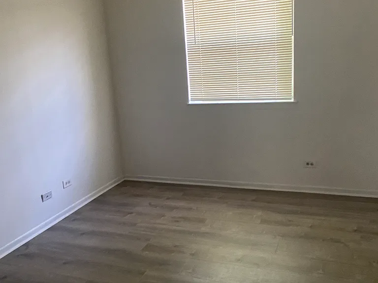 549 E Shag Bark Ln #B — Photo 6