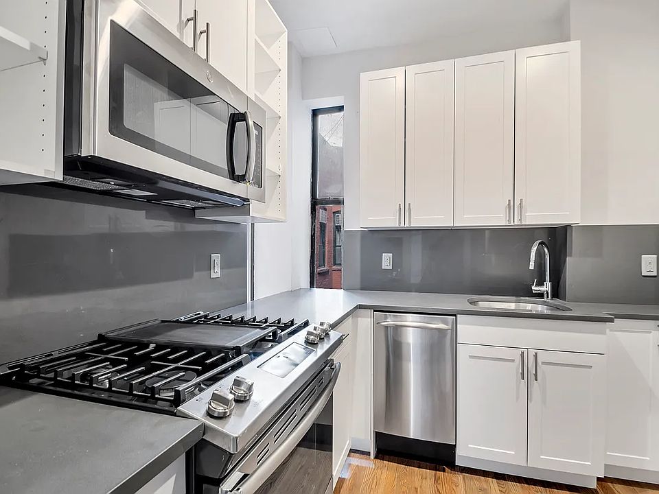 1st image of 358 W 45th St APT 4D