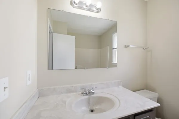 700 Shelton Cir — Photo 15