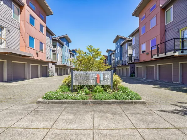 8555 N Kellogg St #1-2, Portland, OR 97203