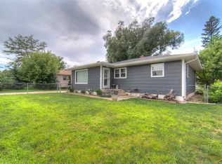 1811 Empey Dr, Rapid City, SD 57702
