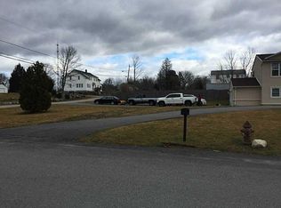 1 Nicole Ln, Johnston, RI 02919