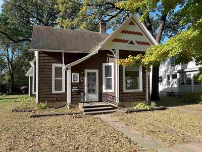202 Ferguson St, Charles City, IA, 50616