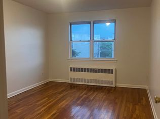 25-88 48th St #2, Astoria, NY 11103
