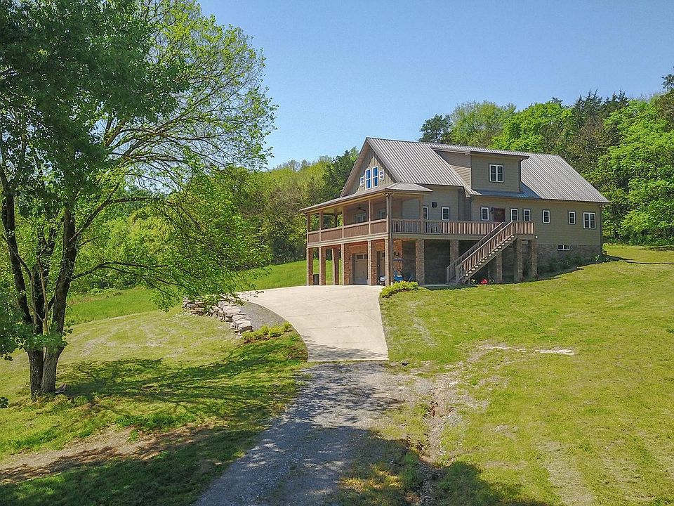 1st image of 453 Herring Hollow Ln