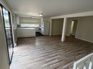 52 Flanders Rd APT B, Westborough, MA 01581