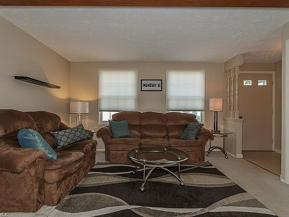 3rd image of 7386 N Chestnut Commons Dr #D