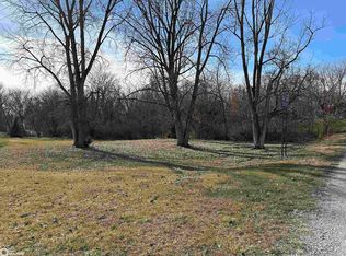 1527 Broad St, Keosauqua, IA 52565