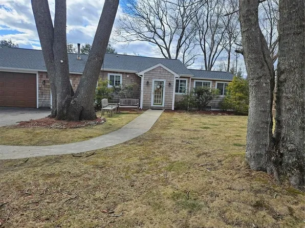 630 Rose Hill Rd, South Kingstown, RI 02879