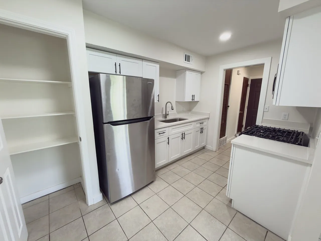 2209 Mission Hill Drive - 104 — Photo 3