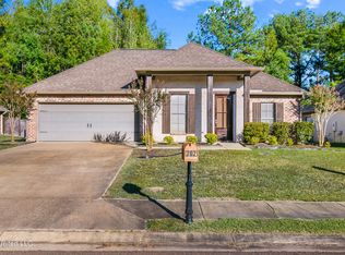 202 Woodland Way, Pearl, MS 39208