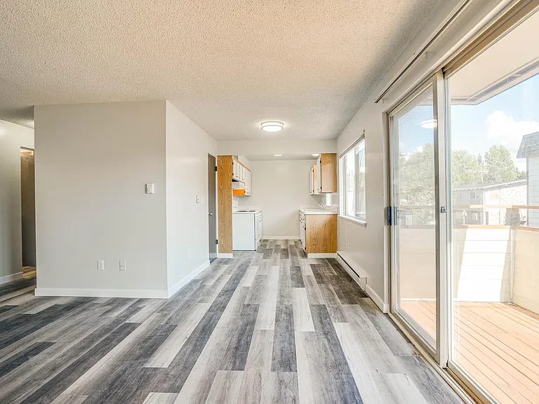 705 State Ave N #3 — Photo 5