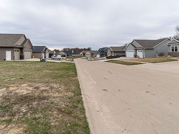 5th image of 87 Arapahoe Dr
