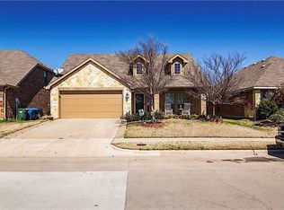 2002 Rains County Rd, Forney, TX 75126