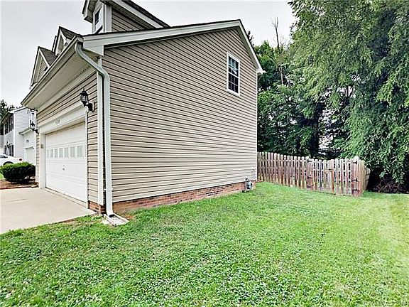 2nd image of 4122 Highcroft Ln